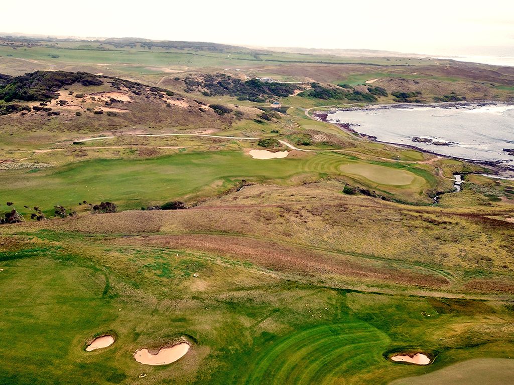 16th Hole at Ocean Dunes Golf Course (422 Yard Par 4)